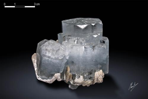 Beryl (variety aquamarine)<br />Chumar Bakhoor, Hunza Valley, Nagar District, Gilgit-Baltistan (Northern Areas), Pakistan<br />67 X 52 mm<br /> (Author: Manuel Mesa)