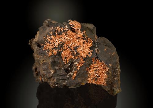 Copper<br />Boinás Este, Plataforma 380, Boinás, Belmonte de Miranda, Comarca Oviedo, Asturias, Principado de Asturias, España<br />81 x 55 mm<br /> (Author: Manuel Mesa)