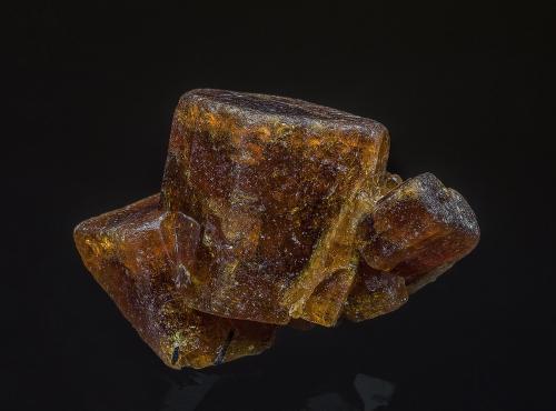 Bastnäsite-(Ce)<br />Zagi Mountain, Hameed Abad Kafoor Dheri, Peshawar, Khyber Pakhtunkhwa, Pakistan<br />3.0 x 2.0 cm<br /> (Author: am mizunaka)