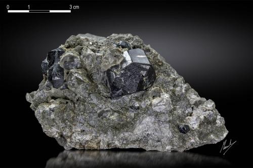 Cassiterite<br />Piaotang Mine, Dayu, Ganzhou Prefecture, Jiangxi Province, China<br />95 x 69 mm<br /> (Author: Manuel Mesa)