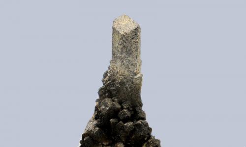 Gratonita<br />Atalaya cut, Rio Tinto Mines, Minas de Riotinto, Comarca Cuenca Minera, Huelva, Andalusia, Spain<br />Cristal de 8 mm.<br /> (Autor: Antonio Carmona)