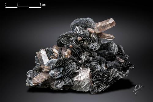 Hematite<br />Jinlong, Longchuan, Prefectura Heyuan,  Provincia Guangdong, China<br />92 X 70 mm<br /> (Author: Manuel Mesa)