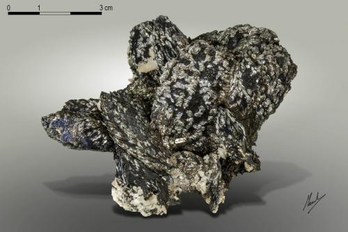 Löllingite and Arsenopyrite<br />Huanggang Mines, Hexigten Banner (Kèshíkèténg Qí), Chifeng (Ulanhad), Inner Mongolia Autonomous Region, China<br />83 x 72 mm<br /> (Author: Manuel Mesa)