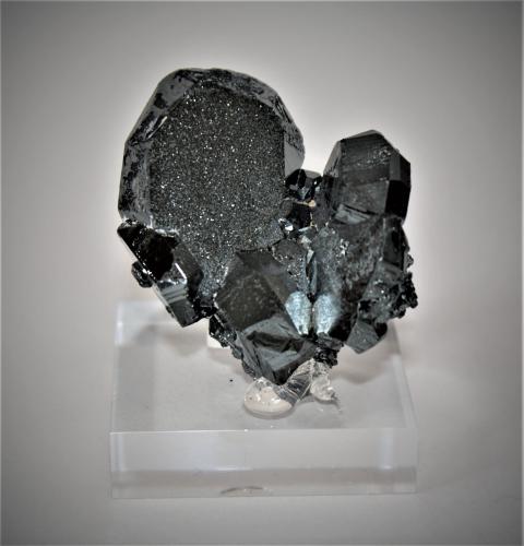 Hematite<br />N'Chwaning II Mine, N'Chwaning mining area, Kuruman, Kalahari manganese field (KMF), Northern Cape Province, South Africa<br />35mm x 45mm x 25mm<br /> (Author: Philippe Durand)