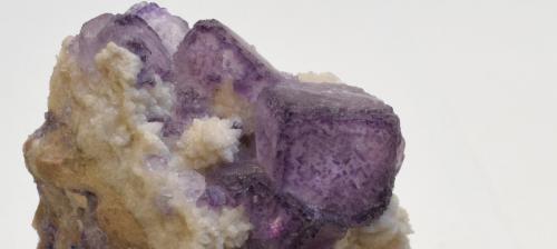 Fluorita<br />Qinglong Mine, Dachang, Qinglong, Qianxi'nan Autonomous Prefecture, Guizhou Province, China<br />5,5 x 5 x 2 cm<br /> (Autor: Antonio Alcaide)