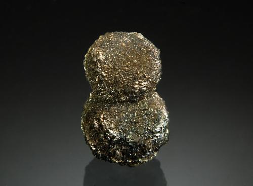 Pyrite<br />Condado Ross, Ohio, USA<br />1.6 x 2.2 cm<br /> (Author: crosstimber)