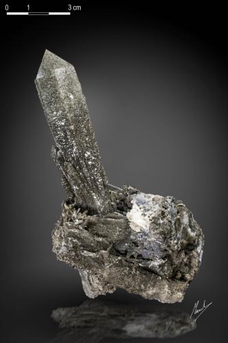 Quartz<br />Huanggang Mines, Hexigten Banner (Kèshíkèténg Qí), Chifeng (Ulanhad), Inner Mongolia Autonomous Region, China<br />117 x 85 mm<br /> (Author: Manuel Mesa)
