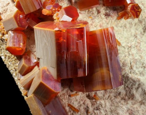 Vanadinite<br />ACF Mine area, Mibladen mining district, Mibladen, Midelt, Midelt Province, Drâa-Tafilalet Region, Morocco<br />main crystal 9 mm<br /> (Author: Enrique Llorens)