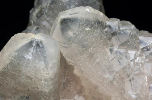 Calcite with inclusions<br />Matlock, Derbyshire, Inglaterra / Reino Unido<br />Main crystal size: 7 × 4 cm<br /> (Author: Jordi Fabre)