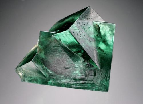 Fluorite<br />Rogerley Mine, Frosterley, Weardale, North Pennines Orefield, County Durham, England / United Kingdom<br />2.8 cm on edge<br /> (Author: Jesse Fisher)