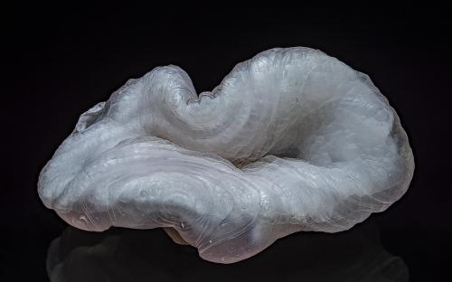 Quartz (variety chalcedony)<br />Castle Dome District, Castle Dome Mountains, Yuma County, Arizona, USA<br />6.2 x 3.3 cm<br /> (Author: am mizunaka)