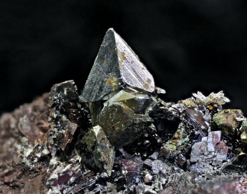 Tetrahedrita<br />El Vagón Mine (Tío Seguro Mine), Lanteira, Comarca Guadix, Granada, Andalusia, Spain<br />FOV 7mm<br /> (Autor: Carlos Pareja)
