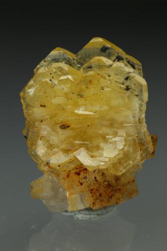 Barite, Calcite<br />La Marina Mine, Municipio Pauna, Western Emerald Belt, Boyacá Department, Colombia<br />14x21x12mm<br /> (Author: Fiebre Verde)