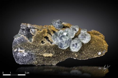 Fluorite<br />Yongchun, Quanzhou Prefecture, Fujian Province, China<br />131 x 57 mm<br /> (Author: Manuel Mesa)