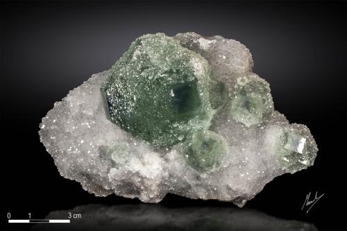 Fluorite on Quartz<br />Manaoshan Mine, Dongpo, Yizhang District, Chenzhou Prefecture, Hunan Province, China<br />140 x 77 mm<br /> (Author: Manuel Mesa)