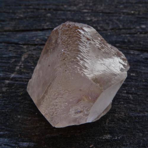 Topacio<br />Braldu Valley, Shigar District, Gilgit-Baltistan (Northern Areas), Pakistan<br />4,5 x 4 x 3,5 cm<br /> (Autor: Josele)