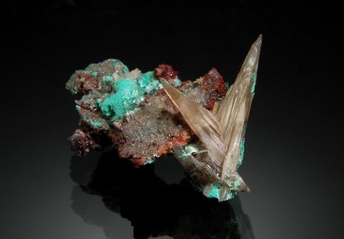 Cerussite and malachite<br />Mammoth-St. Anthony Mine, St. Anthony deposit, Tiger, Mammoth District, Pinal County, Arizona, USA<br />2.1 x 2.9 cm<br /> (Author: crosstimber)