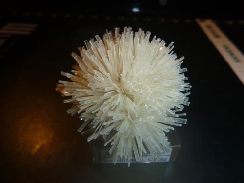 Gypsum<br />Las Salinillas saltworks (San Ramón saltworks or Cabezo Hortales saltworks), La Salinilla, Prado del Rey, Comarca Sierra de Cádiz, Cádiz, Andalusia, Spain<br />7 cm x 5 cm x 4 cm<br /> (Author: franjungle)