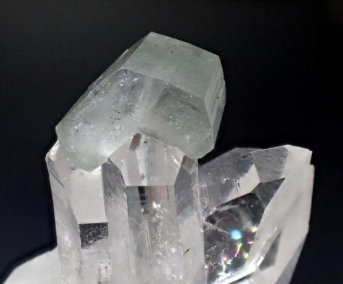 Apatite, Quartz<br />Minas da Panasqueira, Aldeia de São Francisco de Assis, Covilhã, Castelo Branco, Cova da Beira, Centro, Portugal<br />86 mm x 53 mm  x 35 mm<br /> (Author: Don Lum)