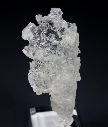 Pollucite<br />Dassu, Valle Braldu, Distrito Shigar, Gilgit-Baltistan (Áreas del Norte), Paquistán<br />86 mm x 40 mm x  27mm<br /> (Author: Don Lum)