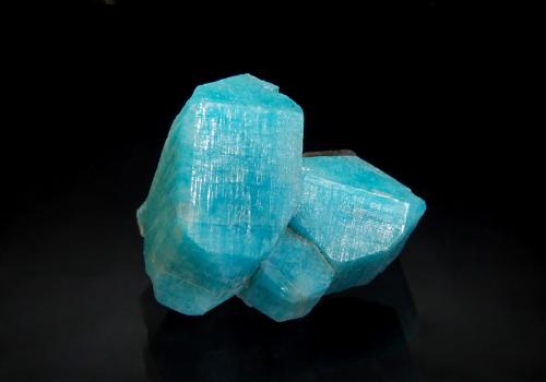 Microcline (variety amazonite)<br />Crystal Peak area, Teller County, Colorado, USA<br />1.6 x 2.2 cm<br /> (Author: crosstimber)