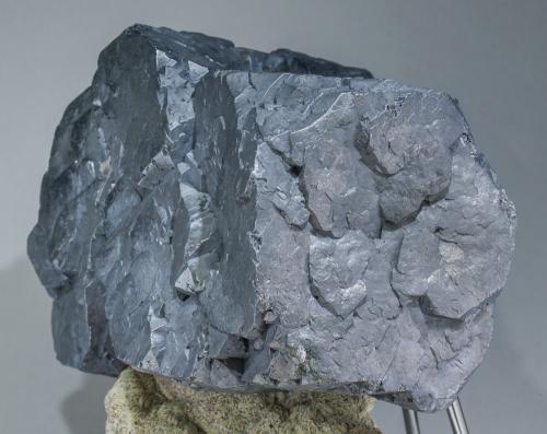 Galena on Calcite-Siderite and Fluorite<br />Blackdene Mine, Ireshopeburn, Weardale, North Pennines Orefield, County Durham, England / United Kingdom<br />7.5 x 7.3 cm<br /> (Author: Jordi Fabre)