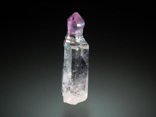 Quartz<br />Monte Erongo, Usakos, Región Erongo, Namibia<br />0.9 x 2.8 cm<br /> (Author: crosstimber)