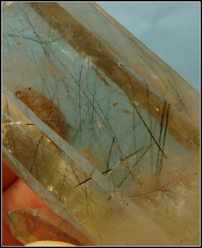 Quartz with unknown inclusions<br />Erongo Mountain, Usakos, Erongo Region, Namibia<br />94 x 37 x 25 mm<br /> (Author: Pierre Joubert)