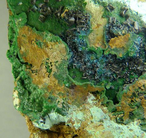 Clinoclasa<br />Linares, Comarca Sierra Morena, Jaén, Andalucía, España<br />6 x 3,5 x 3 cm.<br /> (Autor: Felipe Abolafia)