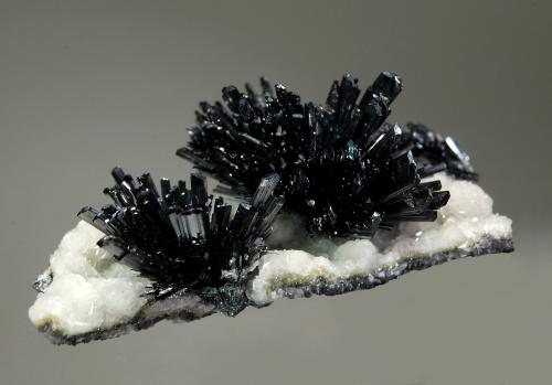 Stibnite<br />Mina Herja, Chiuzbaia, Baia Sprie, Maramures, Rumanía<br />3.0 x 6.5 cm<br /> (Author: crosstimber)