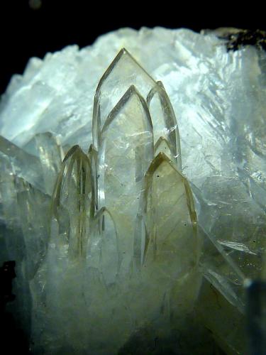 Barita<br />Jebel Ouichane mines, Beni Bou Ifrour, Nador, Nador Province, Oriental Region, Morocco<br />7 x 5 x 2,5 cm.<br /> (Autor: Felipe Abolafia)