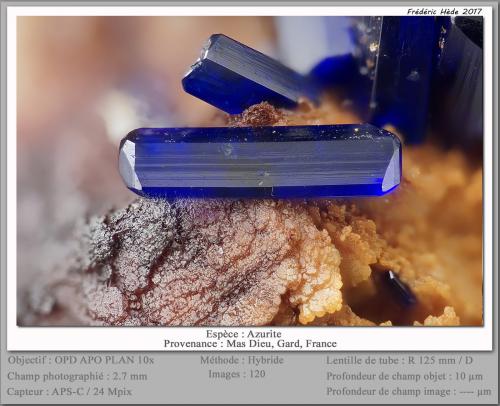 Azurite<br />Mas Dieu, Mercoirol, Alès, Gard, Occitanie, France<br />fov 2.7 mm<br /> (Author: ploum)