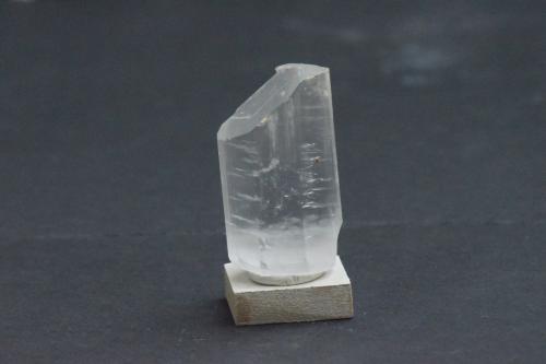 Yeso<br />Los Algezares claim, Segorbe, Comarca Alto Palancia, Castellón / Castelló, Valencian Community / Comunitat Valenciana, Spain<br />6 x 4 x 3 cm<br /> (Autor: Antonio Alcaide)
