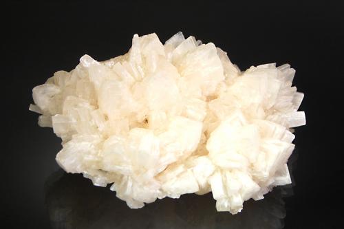 Baryte<br />"Green Tracts (North Green Mine, East Green Mine, West Green Mine), Bethel Level, Ozark-Mahoning group, Cave-in-Rock Sub-District, Hardin County, Illinois, USA<br />5.0 x 8.0 x 11.5 cm<br /> (Author: crosstimber)