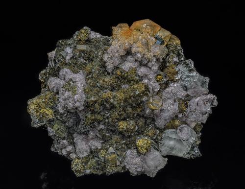 Quartz, Pyrite<br />Potosí Mine, level 10, Santo Domingo (Francisco Portillo), Santa Eulalia District, Municipio Aquiles Serdán, Chihuahua, Mexico<br />7.3 x 6.3 cm<br /> (Author: am mizunaka)