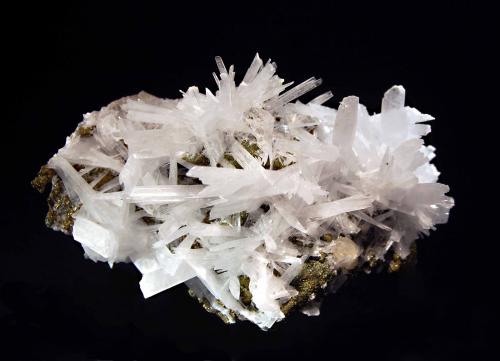 Celestine<br />White Rock Quarry, Clay Center, Ottawa County, Ohio, USA<br />6.3 x 10.5 cm<br /> (Author: crosstimber)