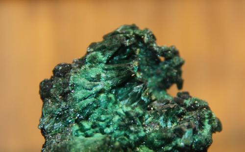 Malachite<br />Kiswishi, Lubumbashi (Elizabethville), Katanga Copper Crescent, Haut-Katanga (Shaba), Democratic Republic of the Congo (Zaire)<br />47 mm x 52 mm x 34 mm<br /> (Author: franjungle)