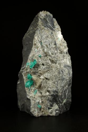 Beryl (variety emerald), Calcite, Pyrite, Muscovite<br />Chivor mining district, Municipio Chivor, Eastern Emerald Belt, Boyacá Department, Colombia<br />126x68x42, xls up to 10mm<br /> (Author: Fiebre Verde)