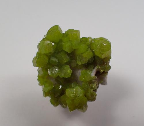 Pyromorphite<br />Yangshuo / Laohu area, Haiyang Mountains, Guilin Prefecture, Guangxi Zhuang Autonomous Region, China<br />30 mm x 25 mm x 18 mm<br /> (Author: Don Lum)