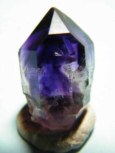 Quartz (variety amethyst)<br />Brandberg area, Erongo Region, Namibia<br />14mm x 25mm<br /> (Author: Heimo Hellwig)