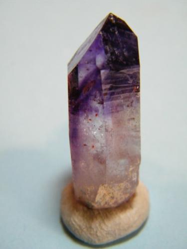 Quartz (variety amethyst)<br />Brandberg area, Erongo Region, Namibia<br />12mm x 30mm<br /> (Author: Heimo Hellwig)