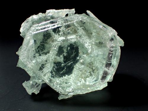 Beryl (variety aquamarine)<br />Minas Gerais, Brazil<br />51 mm x 46 mm x 32 mm<br /> (Author: Don Lum)