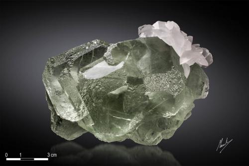 Fluorite and Calcite<br />Xianghuapu Mine, Xianghualing Sn-polymetallic ore field, Linwu, Chenzhou Prefecture, Hunan Province, China<br />120 X 76 mm<br /> (Author: Manuel Mesa)