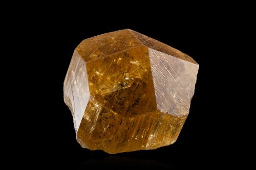 Scapolite (Group)<br />Morogoro Region, Tanzania<br />4.5 x 4.0 x 4.0 cm<br /> (Author: MIM Museum)