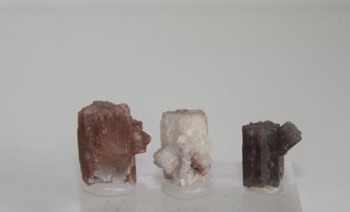 Aragonite<br />Afloramiento del Keuper, Los Frailes, Luzón, Comarca Señorío de Molina-Alto Tajo, Guadalajara, Castilla-La Mancha, España<br />Major crystal size: 23mm tall<br /> (Author: franjungle)