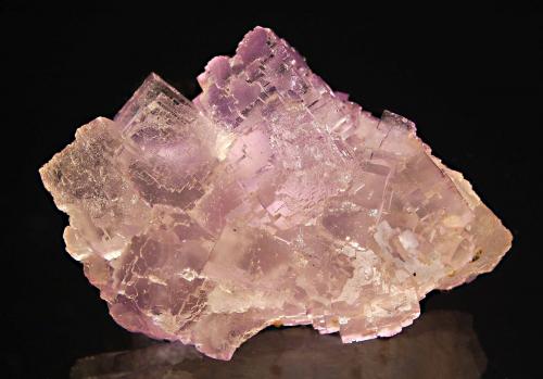 Fluorite<br />Tule Mine, Melchor Múzquiz, Municipio Melchor Múzquiz, Coahuila (Coahuila de Zaragoza), Mexico<br />4.3 x 6.5 x 8.4 cm.<br /> (Author: crosstimber)