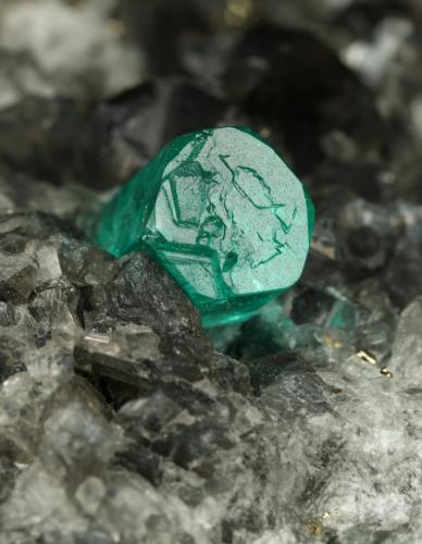 Beryl (variety emerald), Calcite, Dolomite, Pyrite<br />Chivor mining district, El Acuario Mine, Municipio Chivor, Eastern Emerald Belt, Boyacá Department, Colombia<br />84x43x54mm, xl=7mm<br /> (Author: Fiebre Verde)