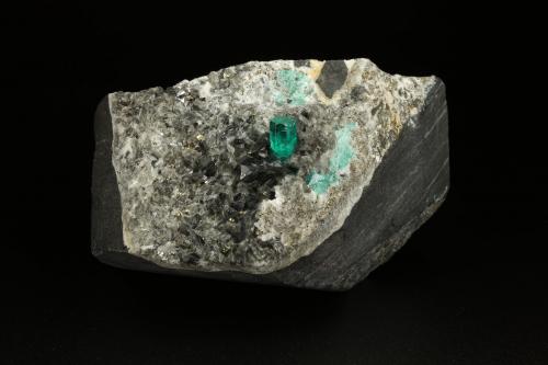 Beryl (variety emerald), Calcite, Dolomite, Pyrite<br />Chivor mining district, El Acuario Mine, Municipio Chivor, Eastern Emerald Belt, Boyacá Department, Colombia<br />84x43x54mm, xl=7mm<br /> (Author: Fiebre Verde)