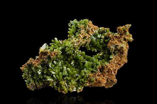Pyromorphite<br />Gongcheng, Guilin Prefecture, Guangxi Zhuang Autonomous Region, China<br />13.5	x 9.5 x 10.0 cm<br /> (Author: MIM Museum)
