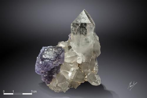 Fluorite on Quartz<br />Yaogangxian Mine, Yizhang, Chenzhou Prefecture, Hunan Province, China<br />88 X 70 mm<br /> (Author: Manuel Mesa)